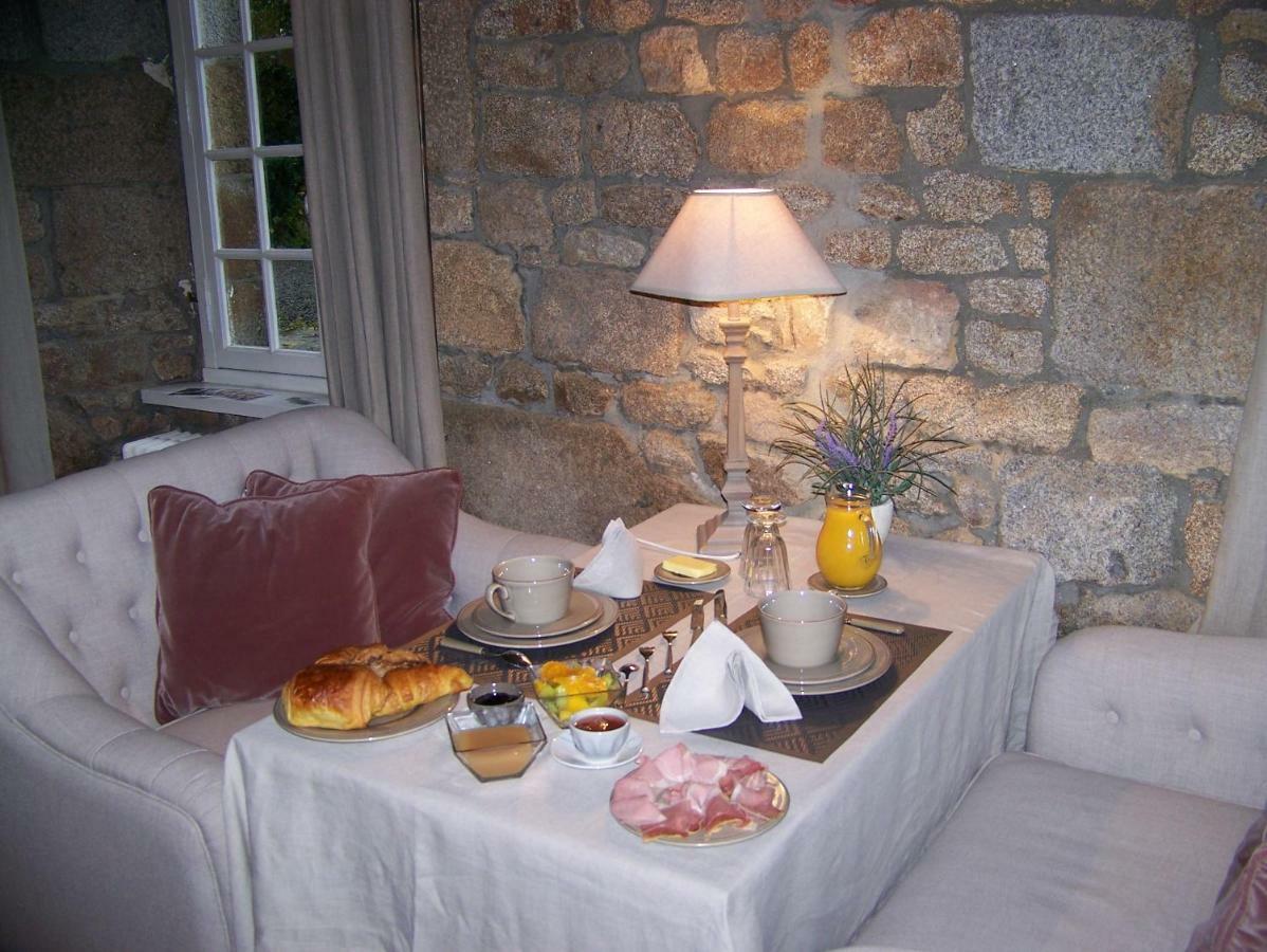 Manoir De La Porte Hotel Sainte-Pience Buitenkant foto